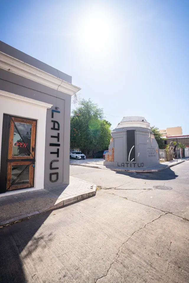Latitud Restaurant
