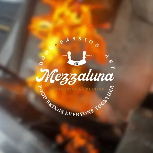 Food truck Mezzaluna